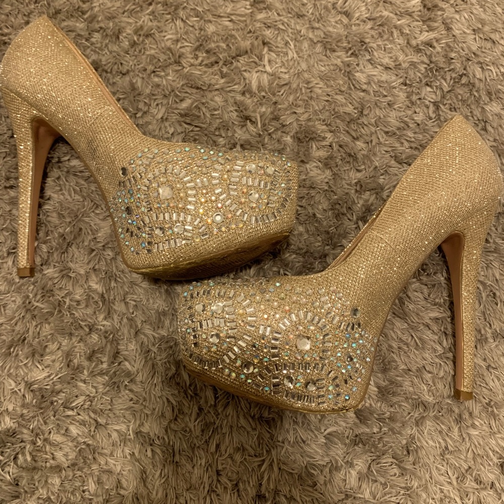 De Blossom Collection rhinestone heels